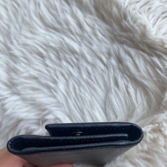 Prada Saffiano 6-ring key case - Picture 6 of 10